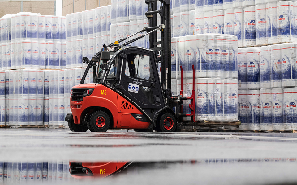 ETEX ZET DE VERSCHUIVING VAN ZIJN PORTFOLIO NAAR LICHTGEWICHT EN DUURZAME BOUWOPLOSSINGEN VOORT MET DE AFRONDING VAN DE OVERNAME VAN ISOLATIESPECIALIST URSA